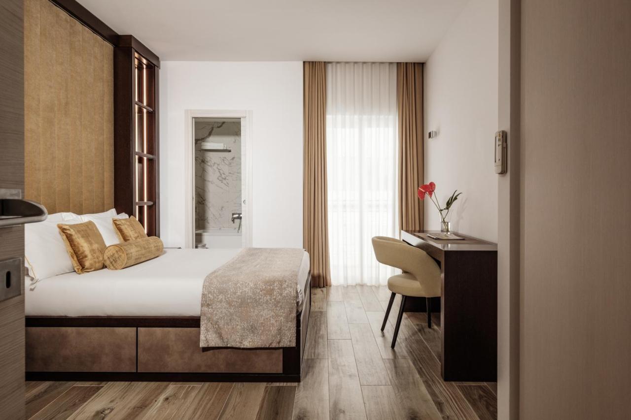 Two-Bedroom Apartment,1421368179:JPEG